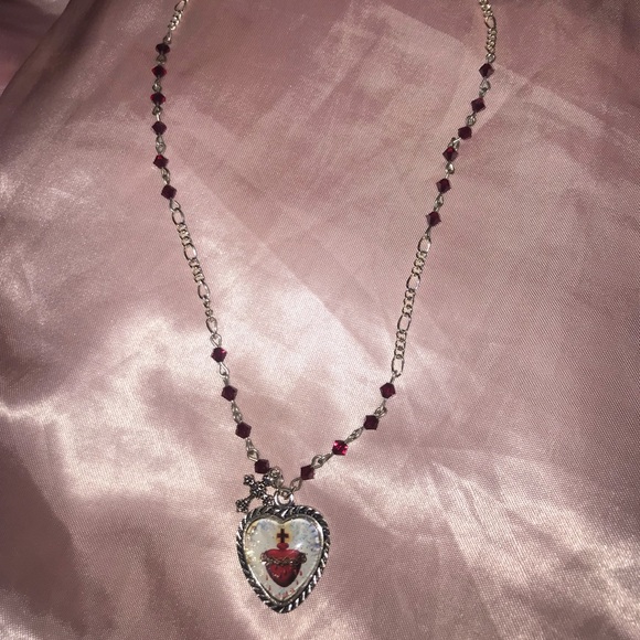 Flaming heart necklace with a cross charm - Picture 4 of 12